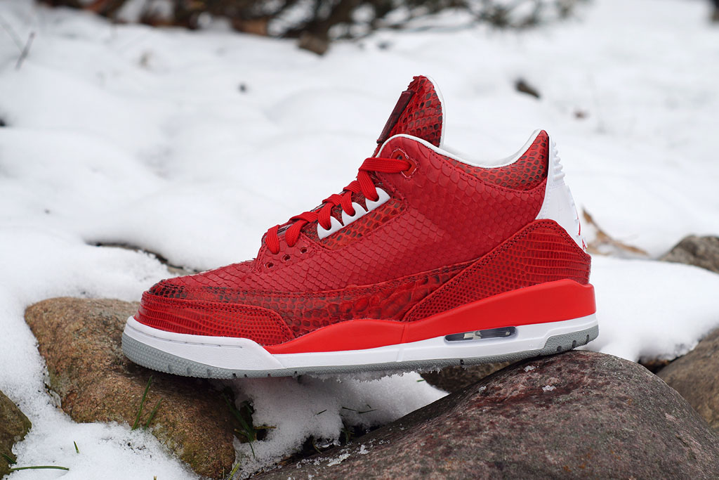 All red valentine discount jordans