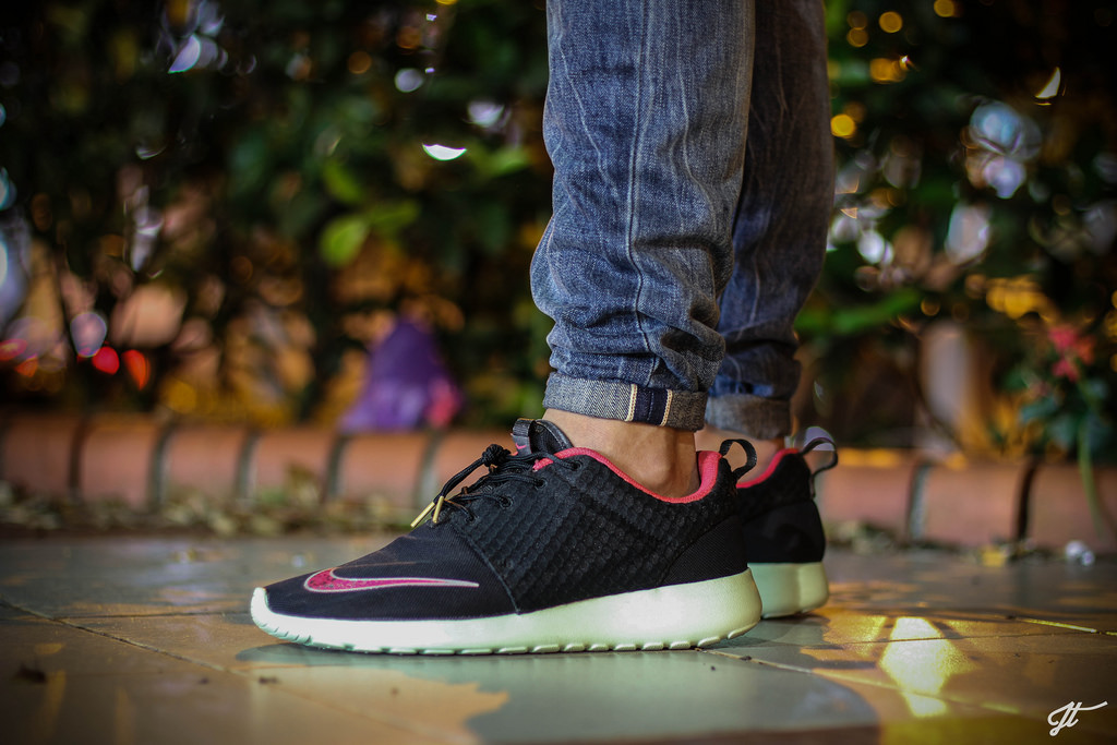 Nike Roshe Run FB