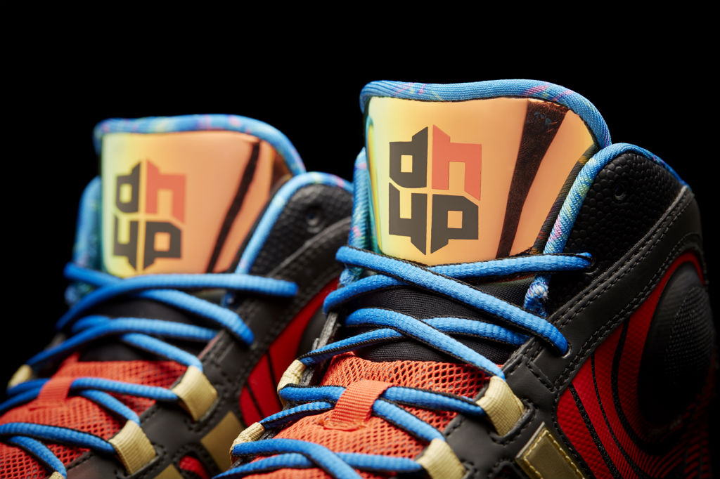 Dwight Howard Unveils New Signature Shoe