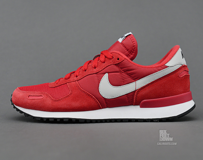 Nike Air Vortex - Gym Red / Neutral 