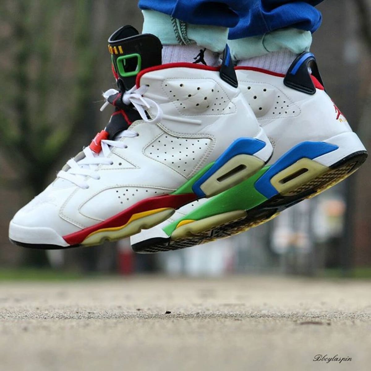 jordan 6 with jeans