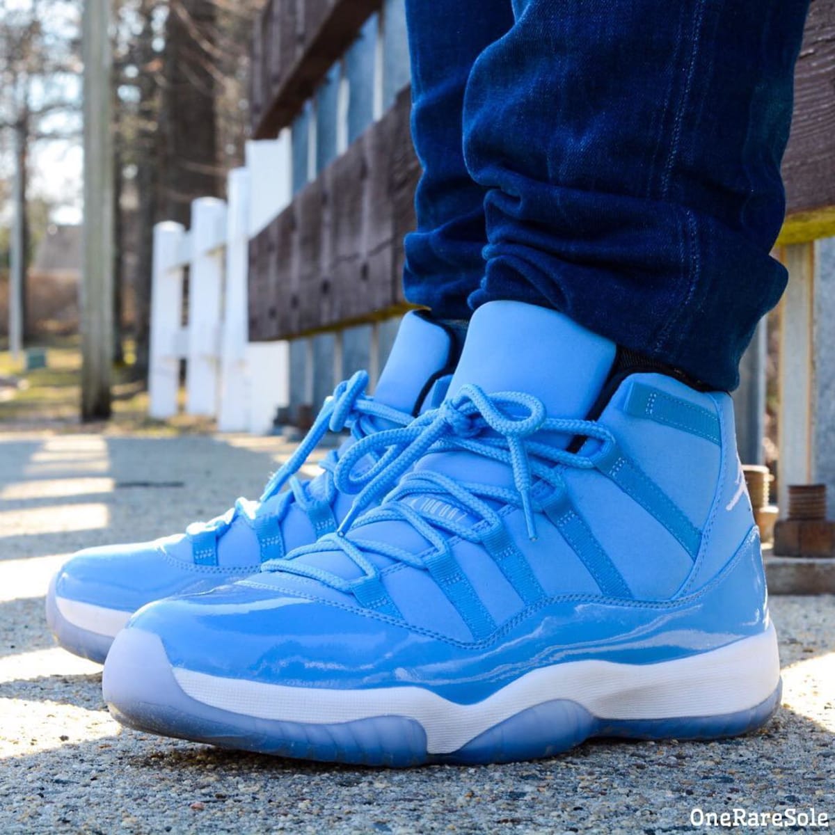 Jordan 11 pantone on feet cheap