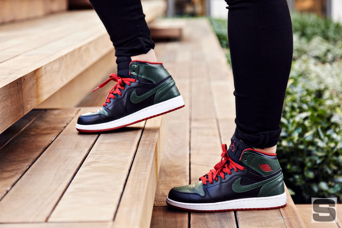 nike jordan 1 foot locker