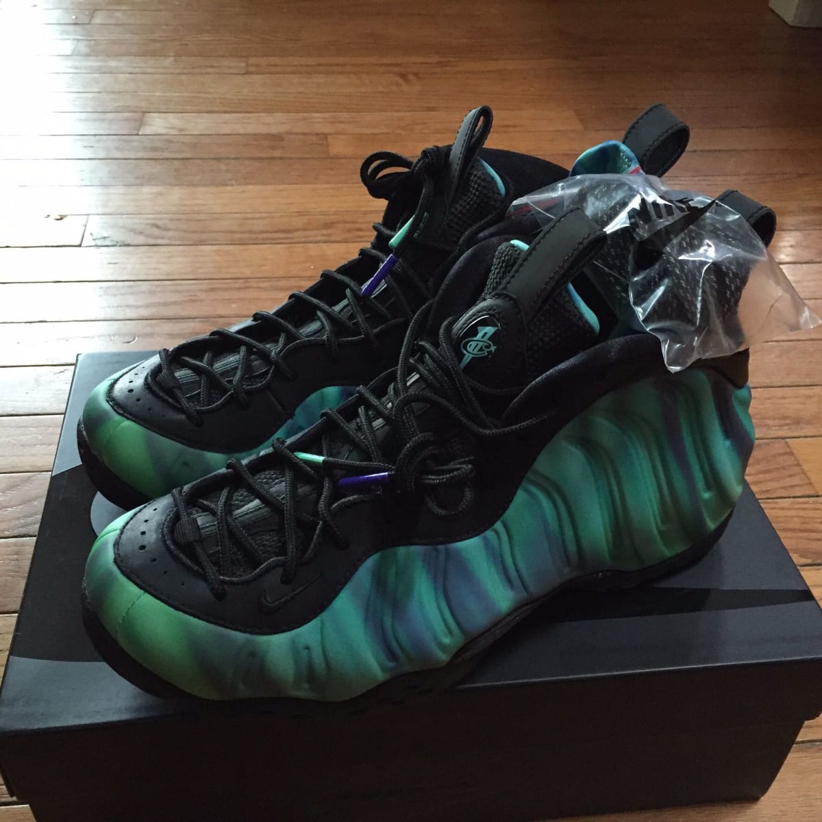 nike foamposite northern lights