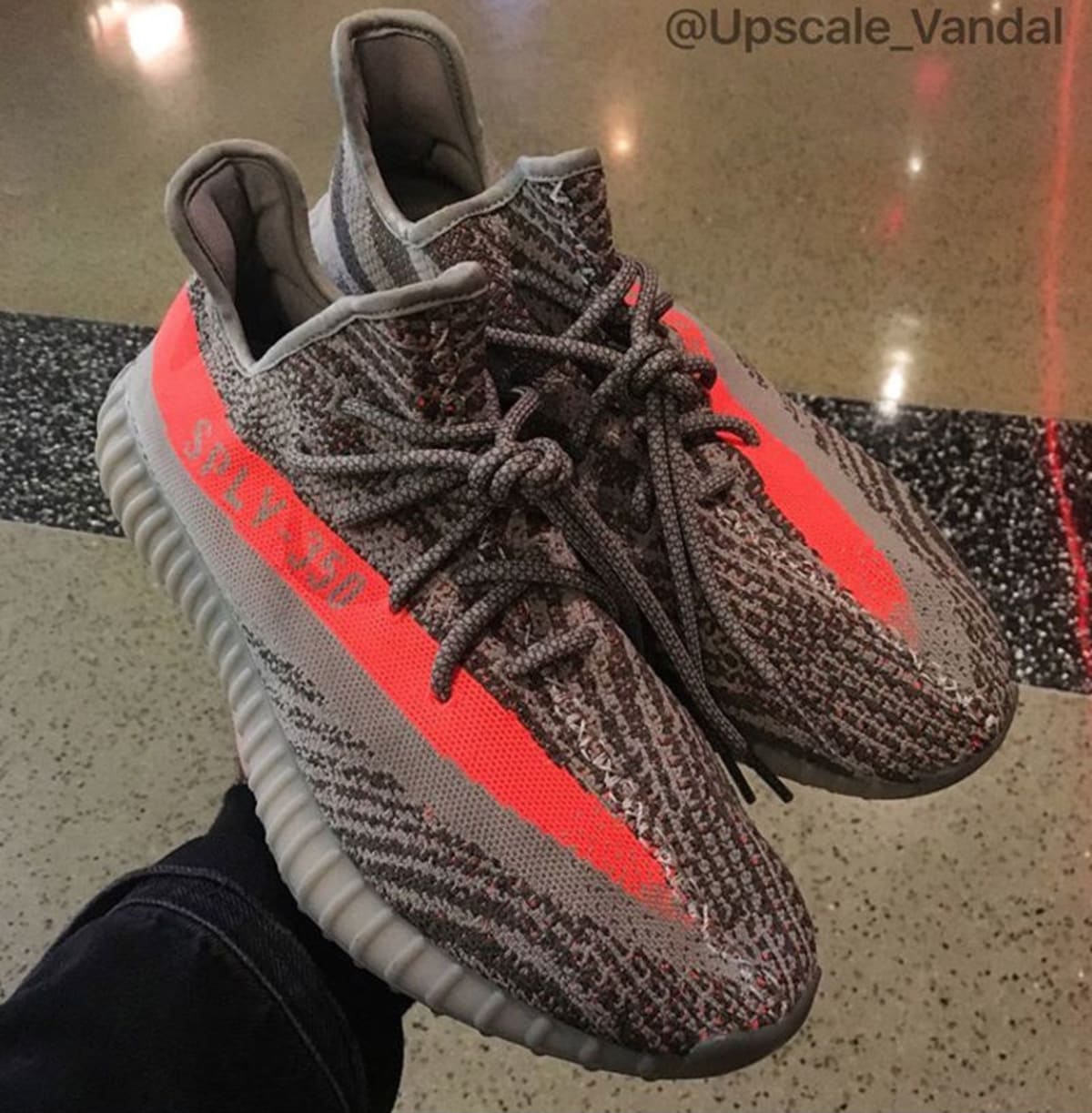 retail deluxe yeezys