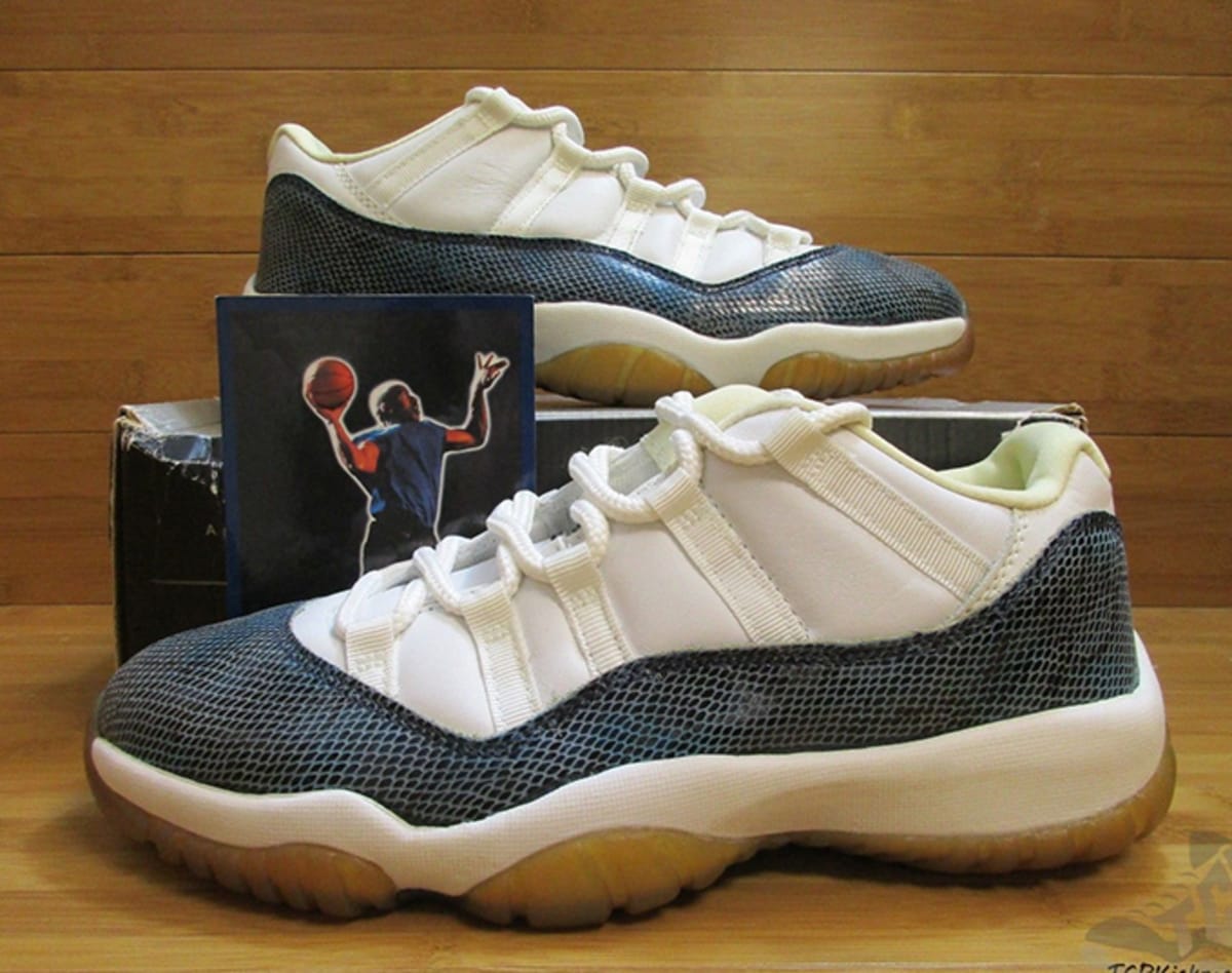 2001 air jordan 11