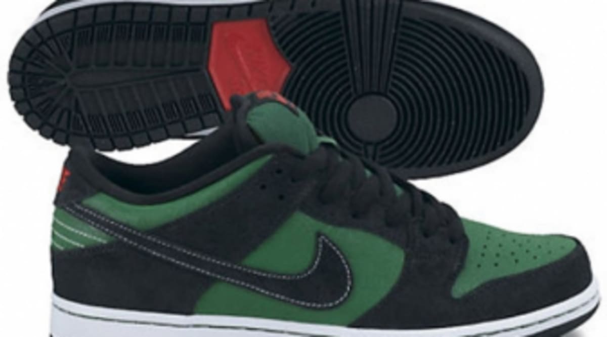 nike sb black brown sole