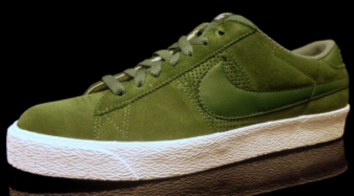 green nike blazers size 7