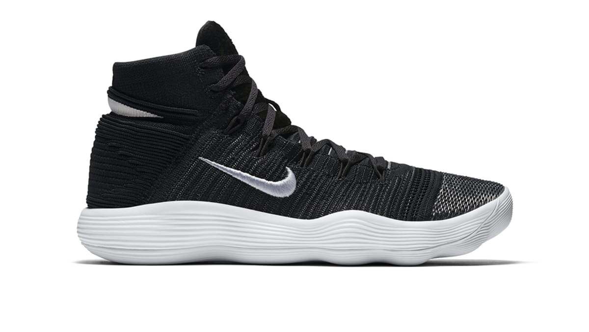nike react hyper dunk