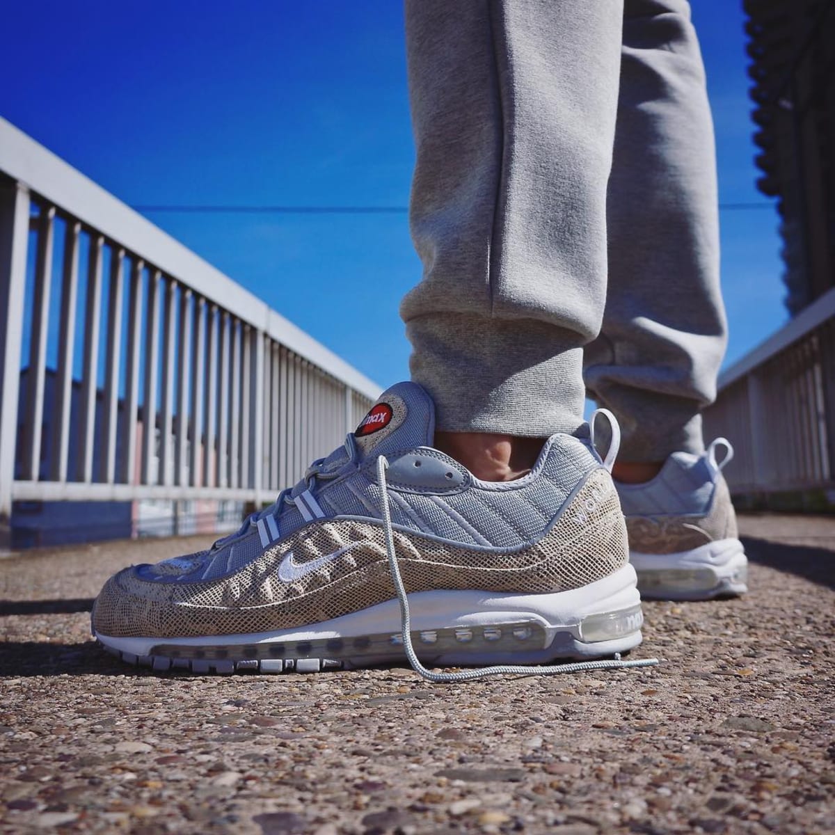 nike x supreme air max 98