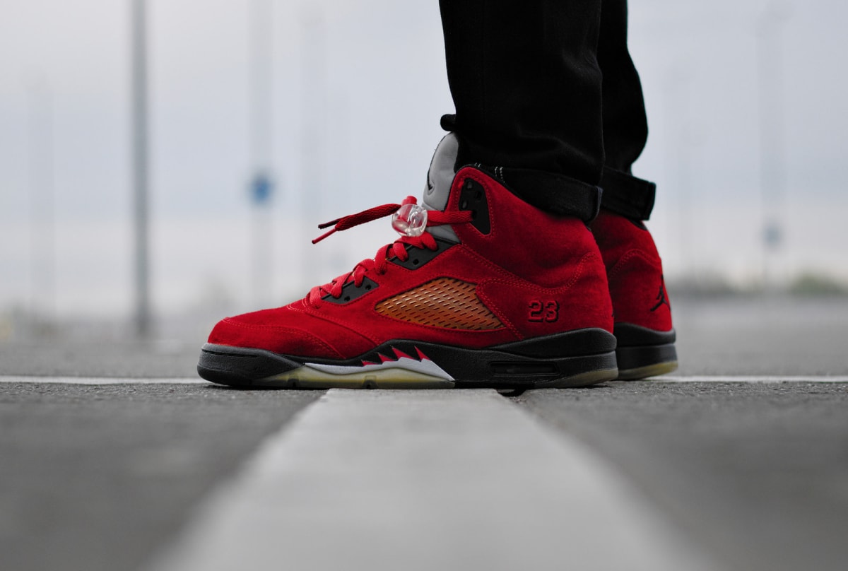 toro bravo 5s on feet