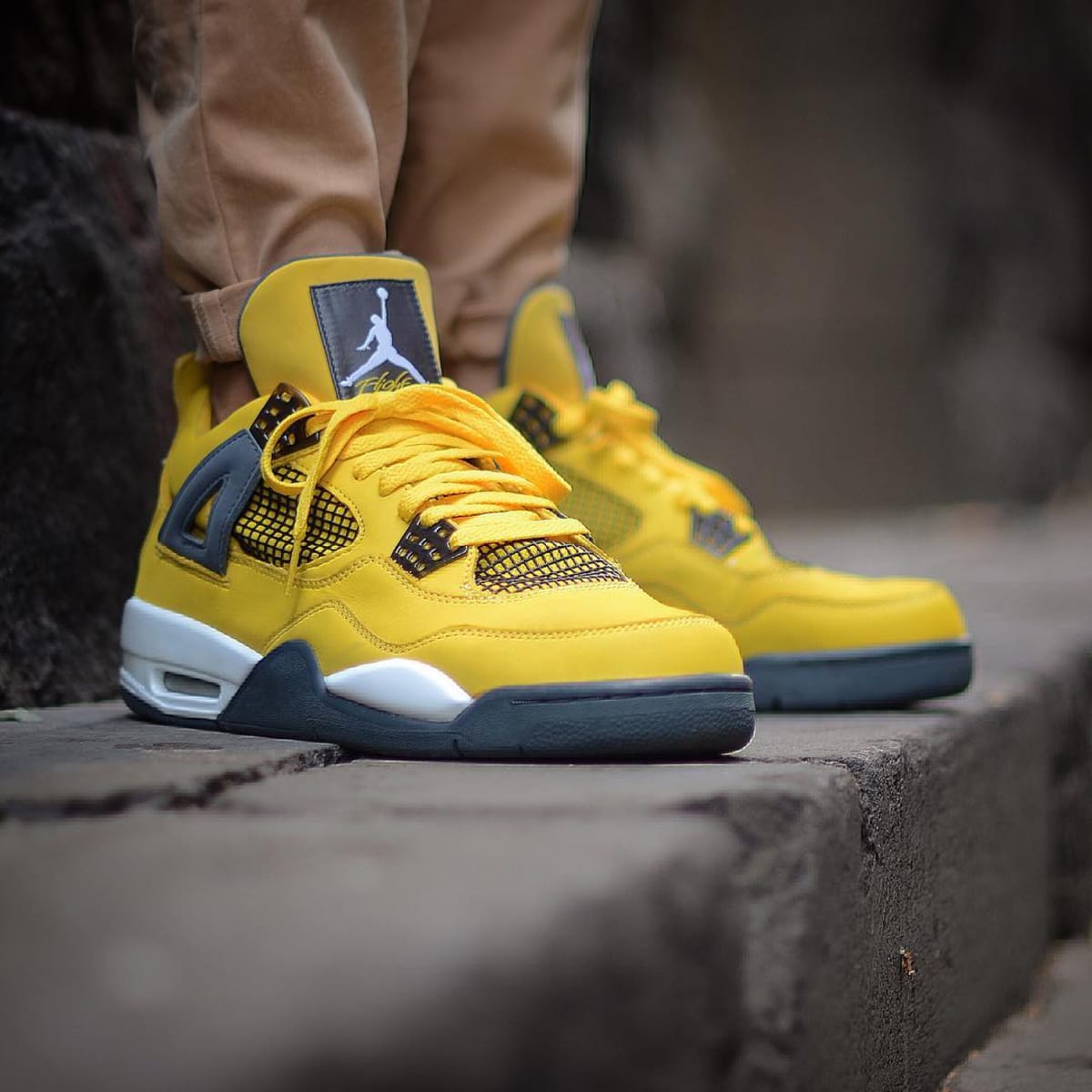 yellow lightning retro 4