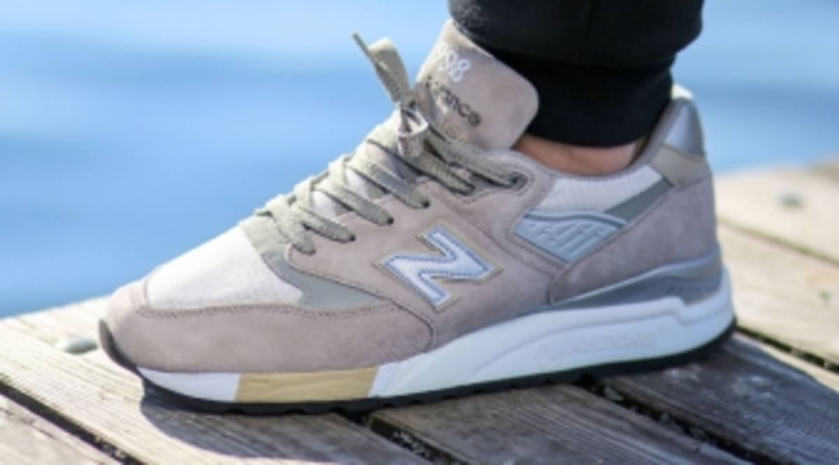 nanamica new balance gore tex
