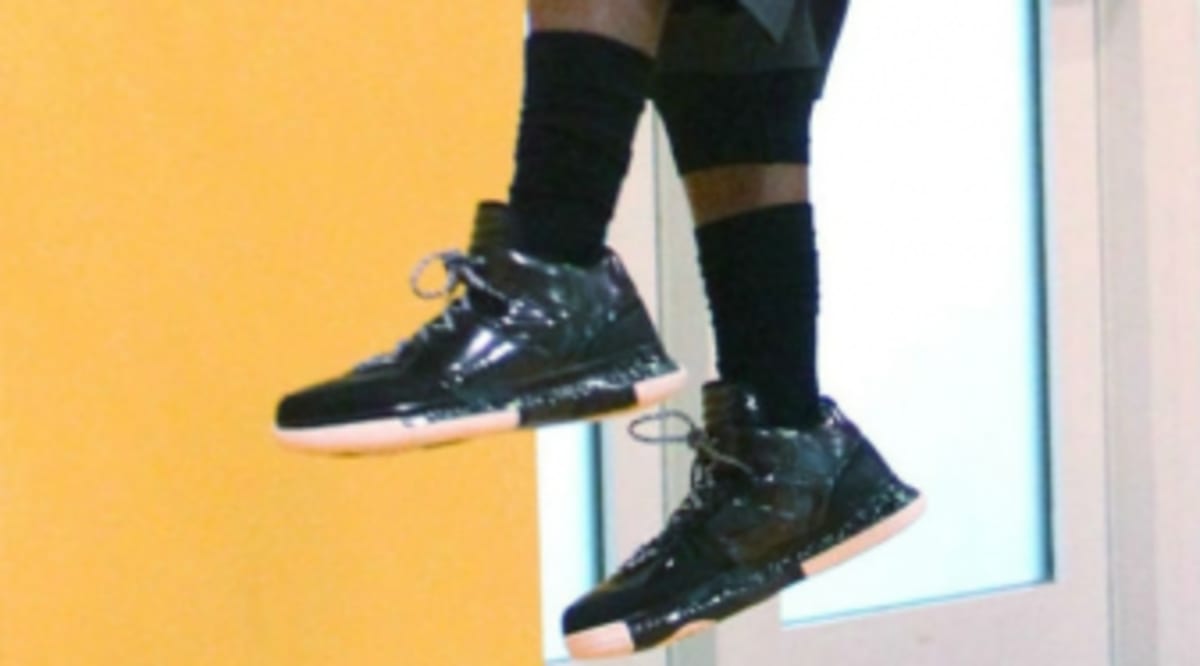 Dwyane Wade Practices in LiNing Shoes Sole Collector