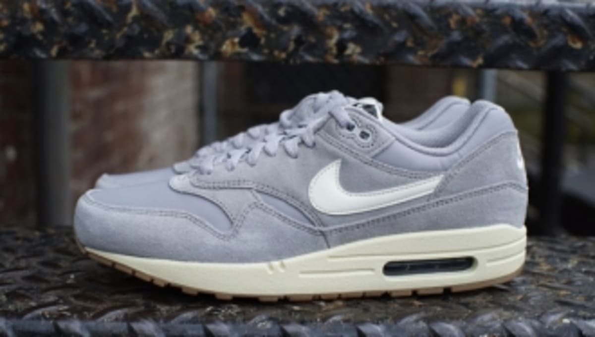 mens silver air max