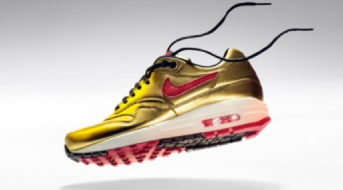 nike air metallic gold