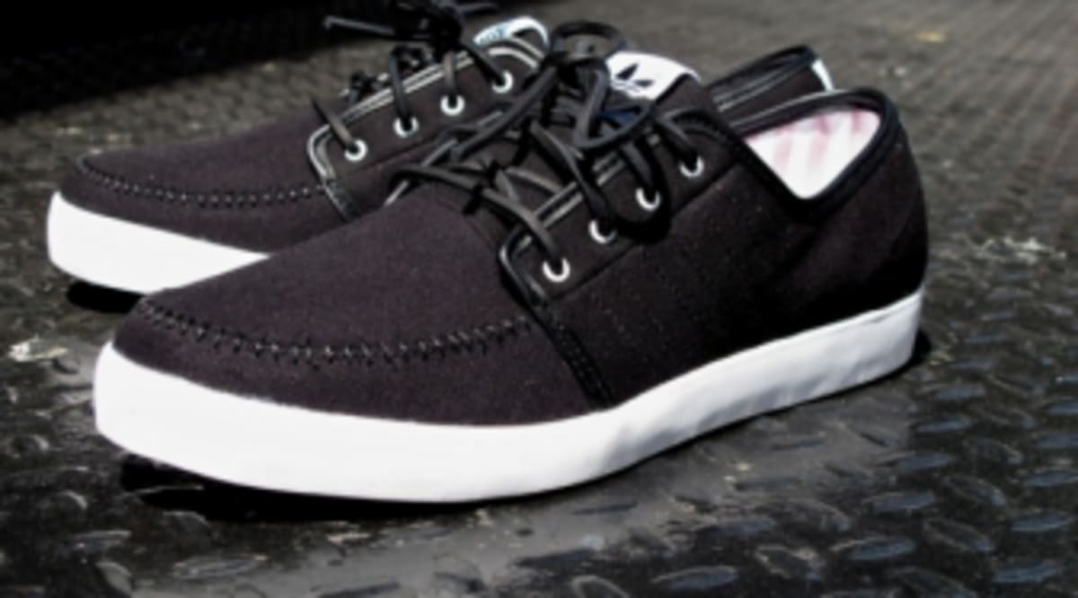 Adidas Summer Deck Black/White Sole Collector