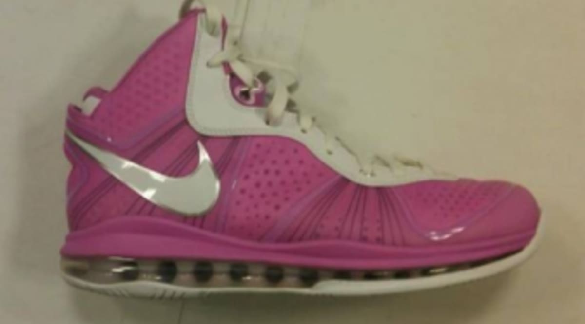 female kobe shoes