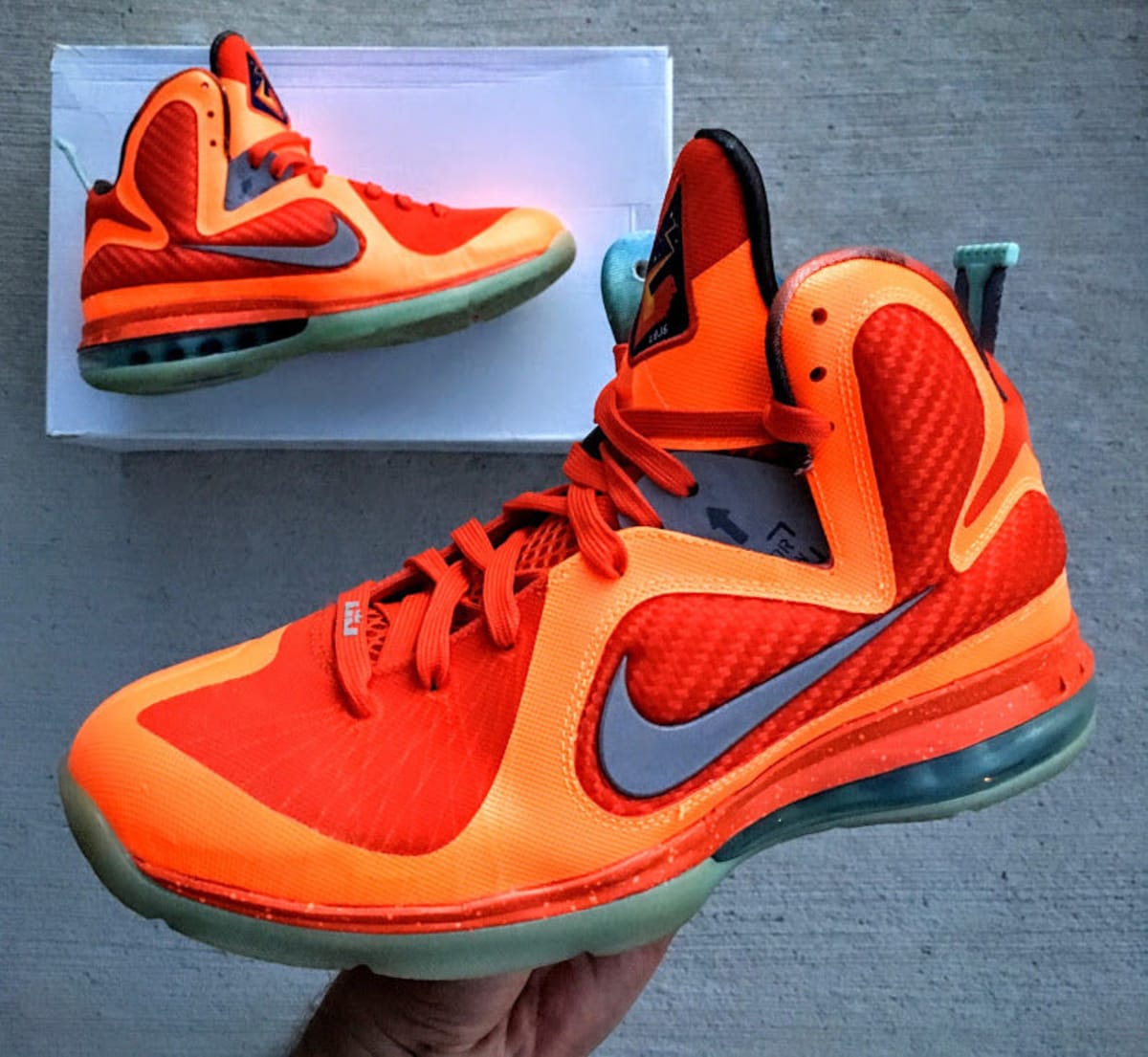 nike lebron galaxy