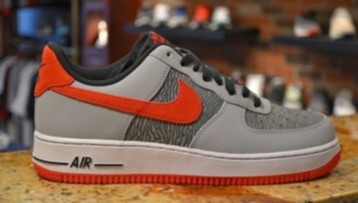 nike air force zebra