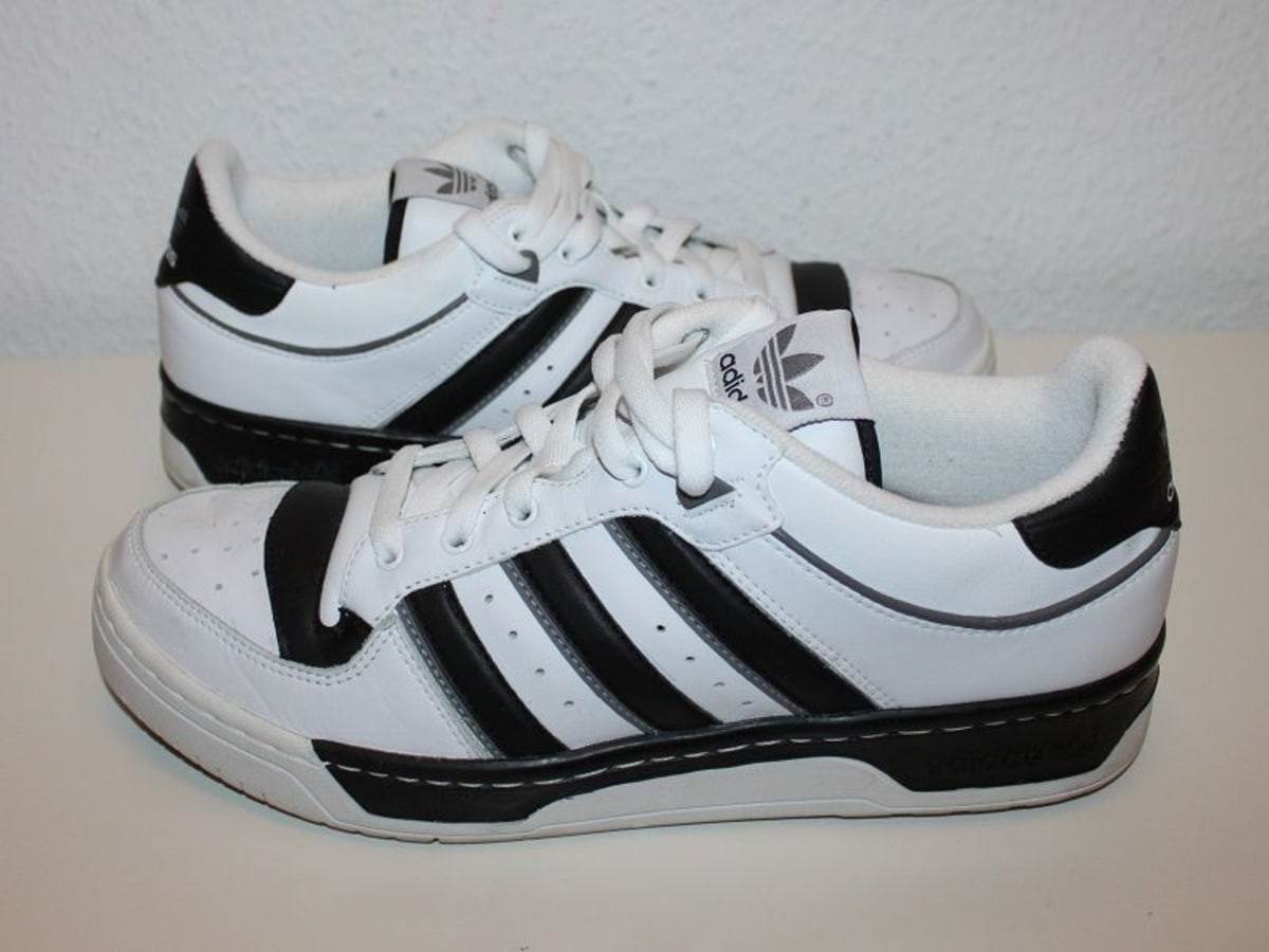 adidas originals women's shoes white