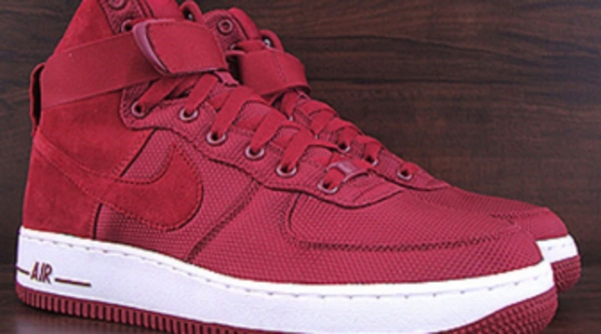 red bottom airforce 1