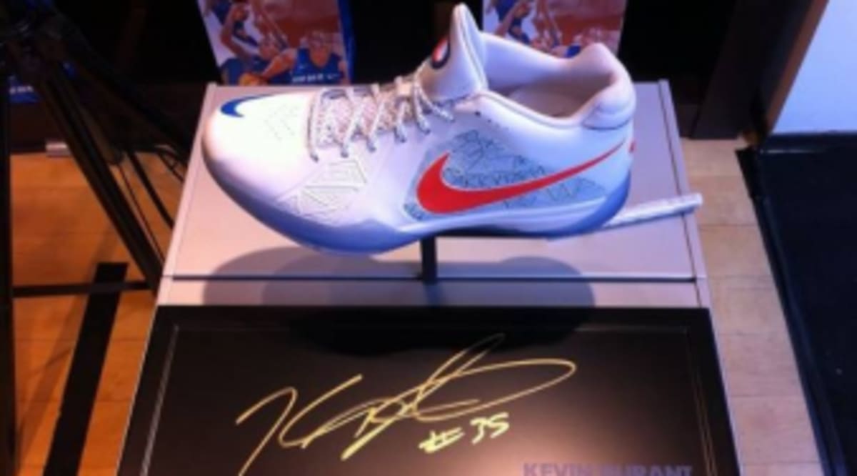 nike kd 2 scoring title