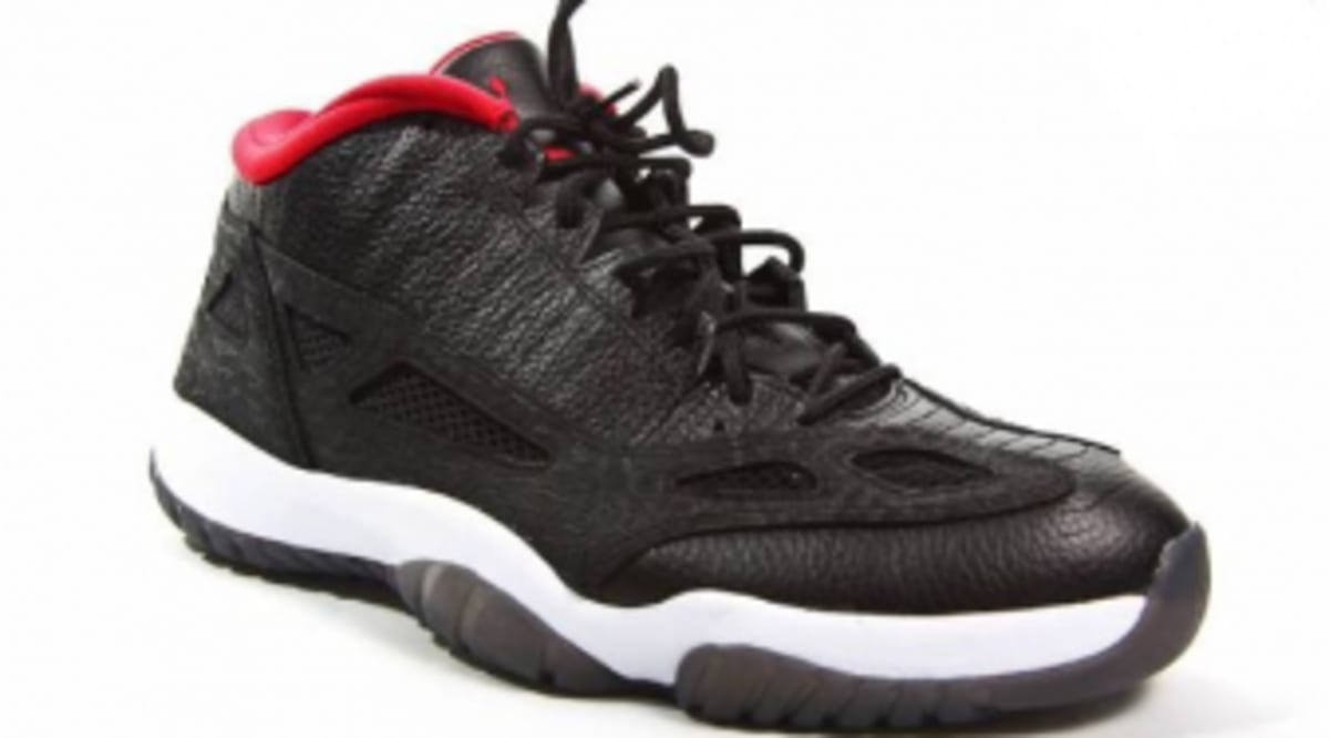 jordan retro 11 red and black