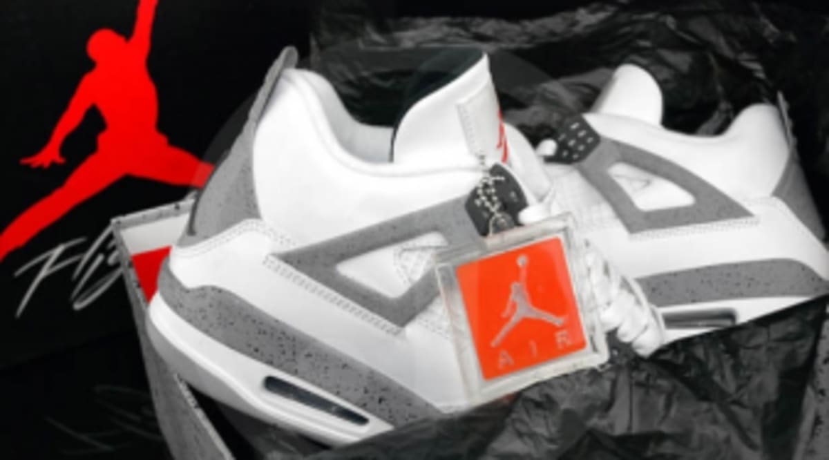 retro 4 jordans white and grey