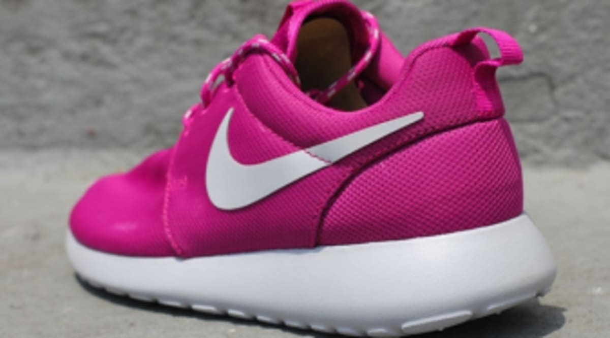 nike air women's top