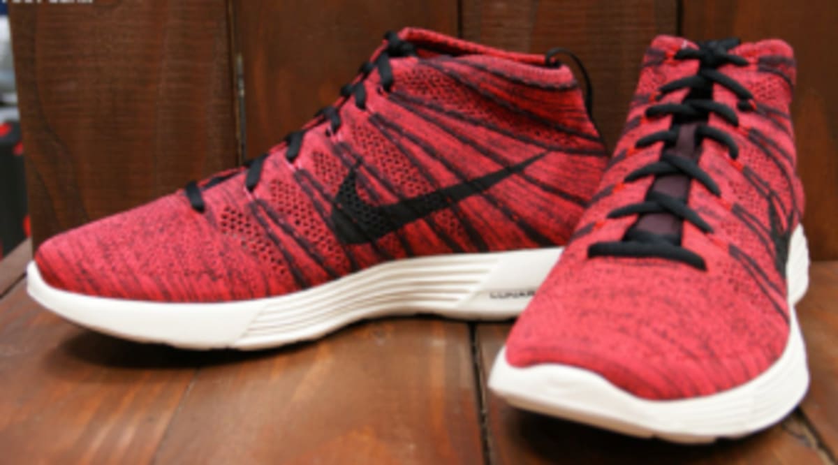 burgundy flyknit