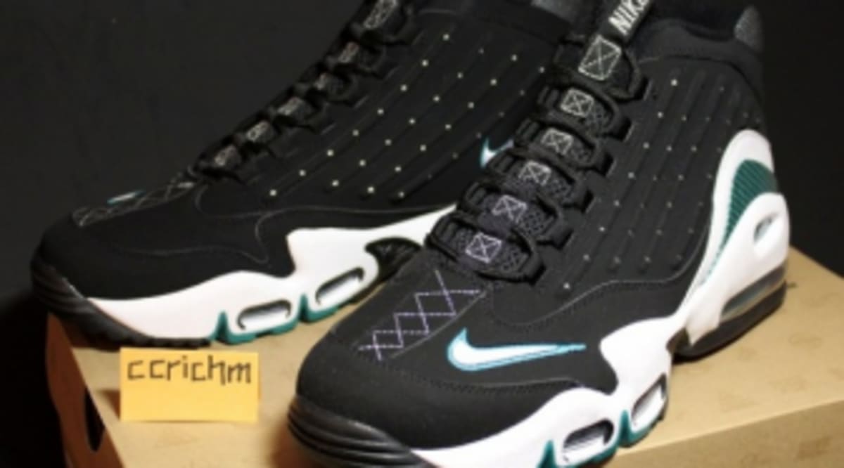 Release Recap Nike Air Griffey Max Ii Freshwater Sole Collector
