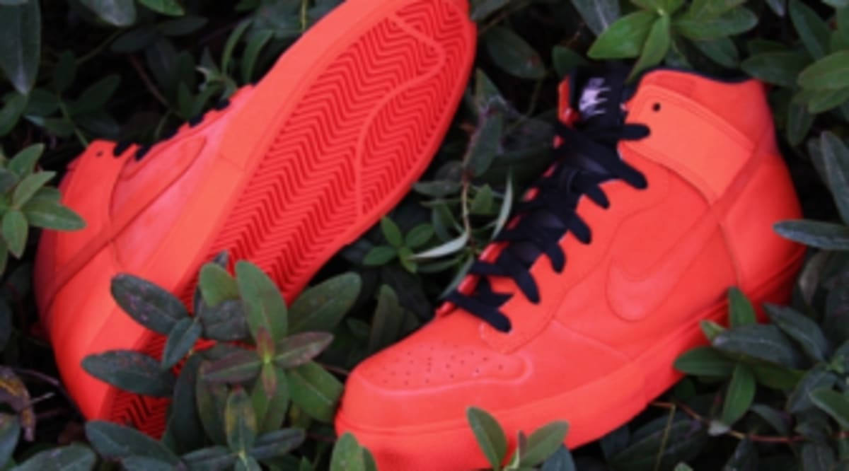 nike dunk high orange on feet