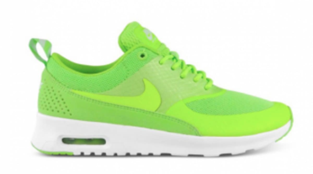flash lime nike