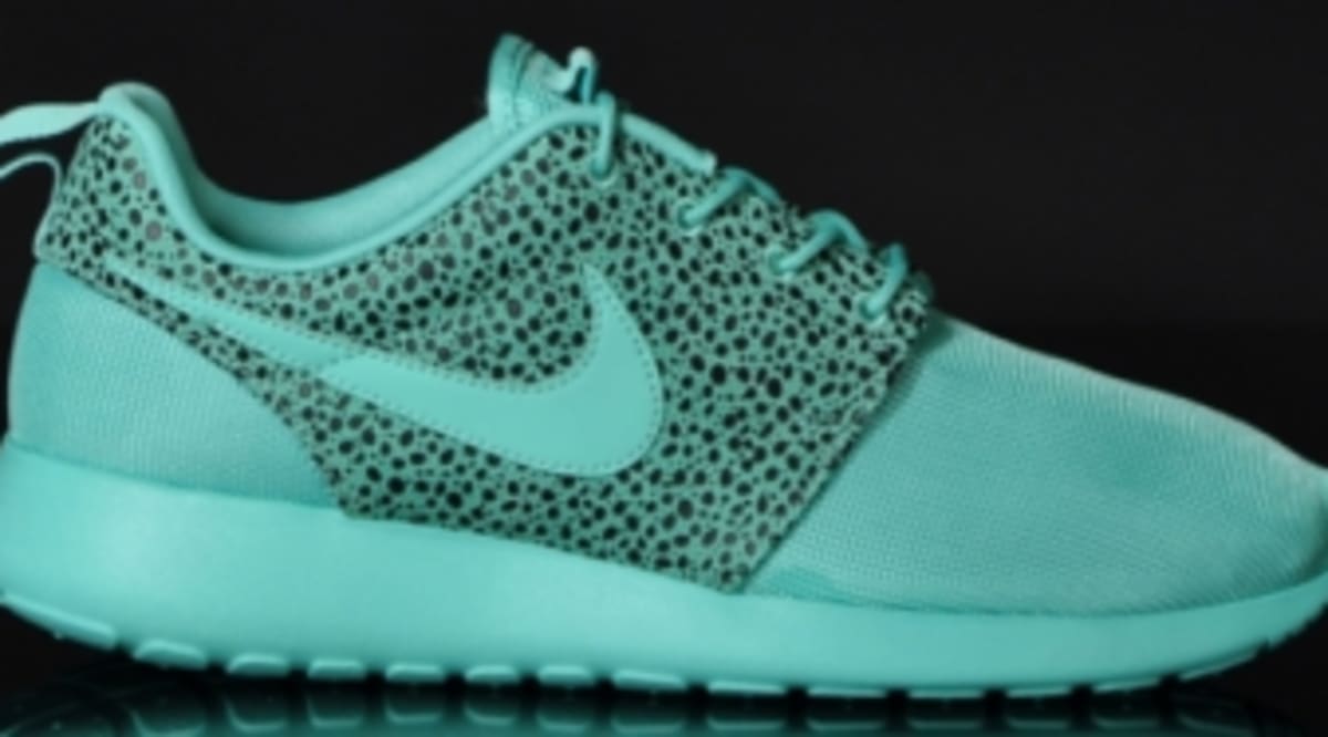 roshe run mint green