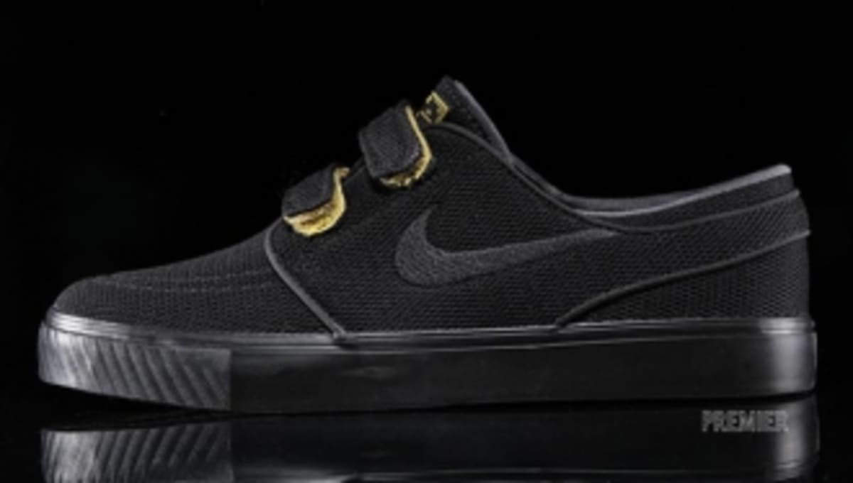 nike janoski velcro strap