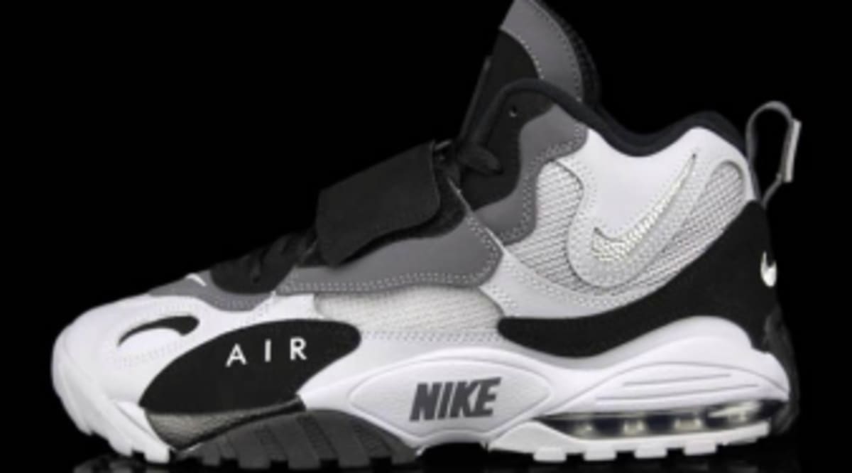 nike speed turf raiders