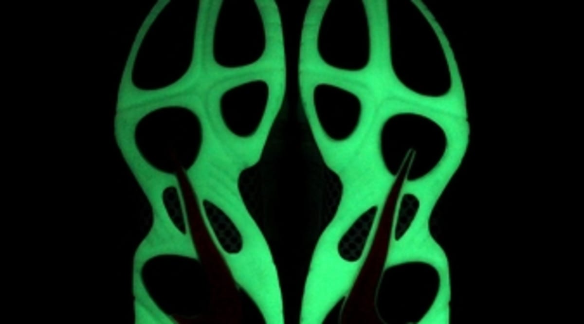 yeezy foamposite glow in the dark