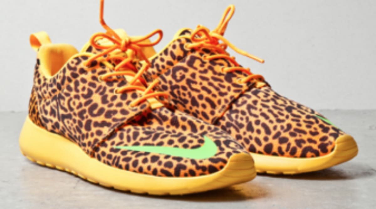 nike roshe run fb leopard