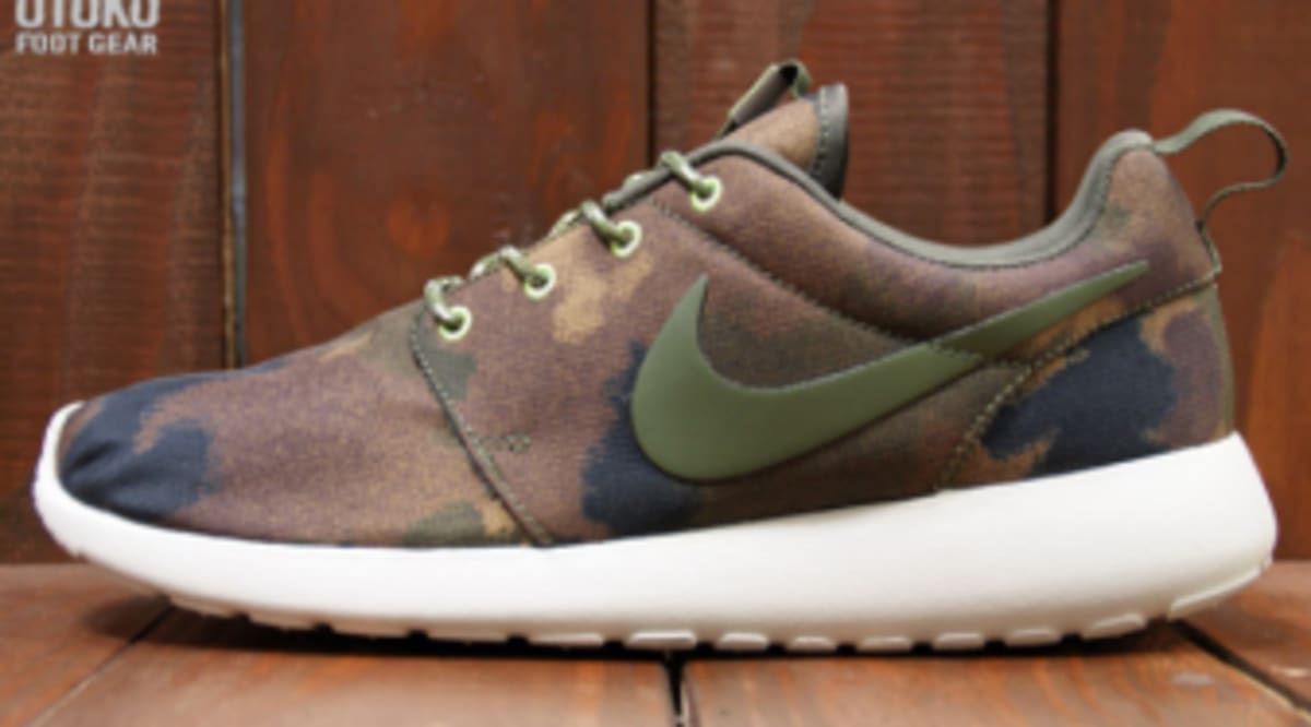 nike wmns roshe run print
