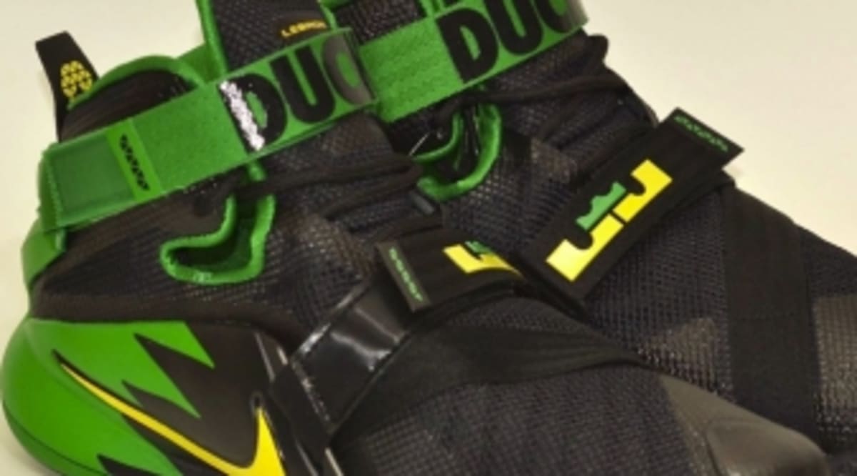 lebron oregon ducks