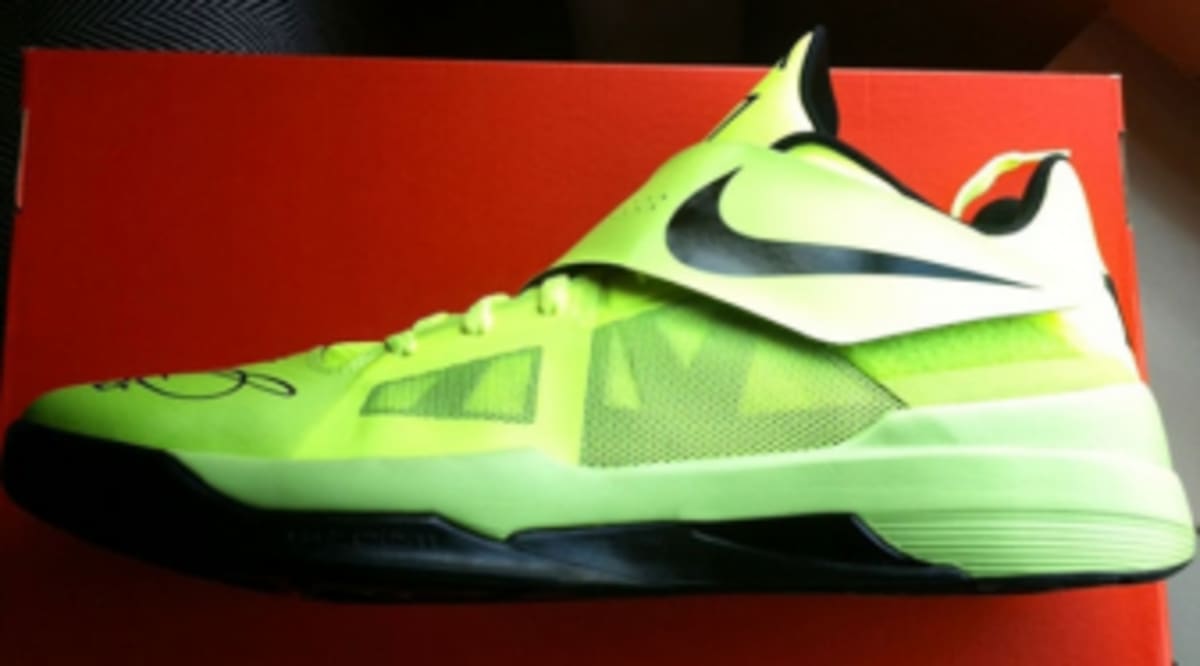 Nike Zoom KD IV "Volt" Signed For Bun B's Wife Queenie | Sole Collector