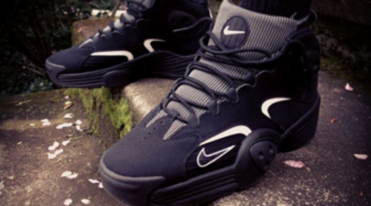 all black nike flight