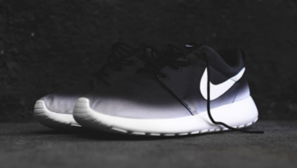 nike wmns roshe run print