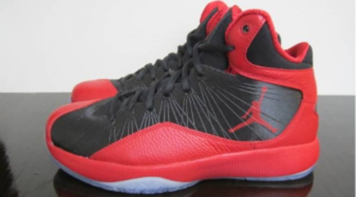 Air Jordan 2011 A Flight - Black Varsity Red 