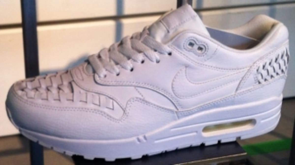 nike weave shoes