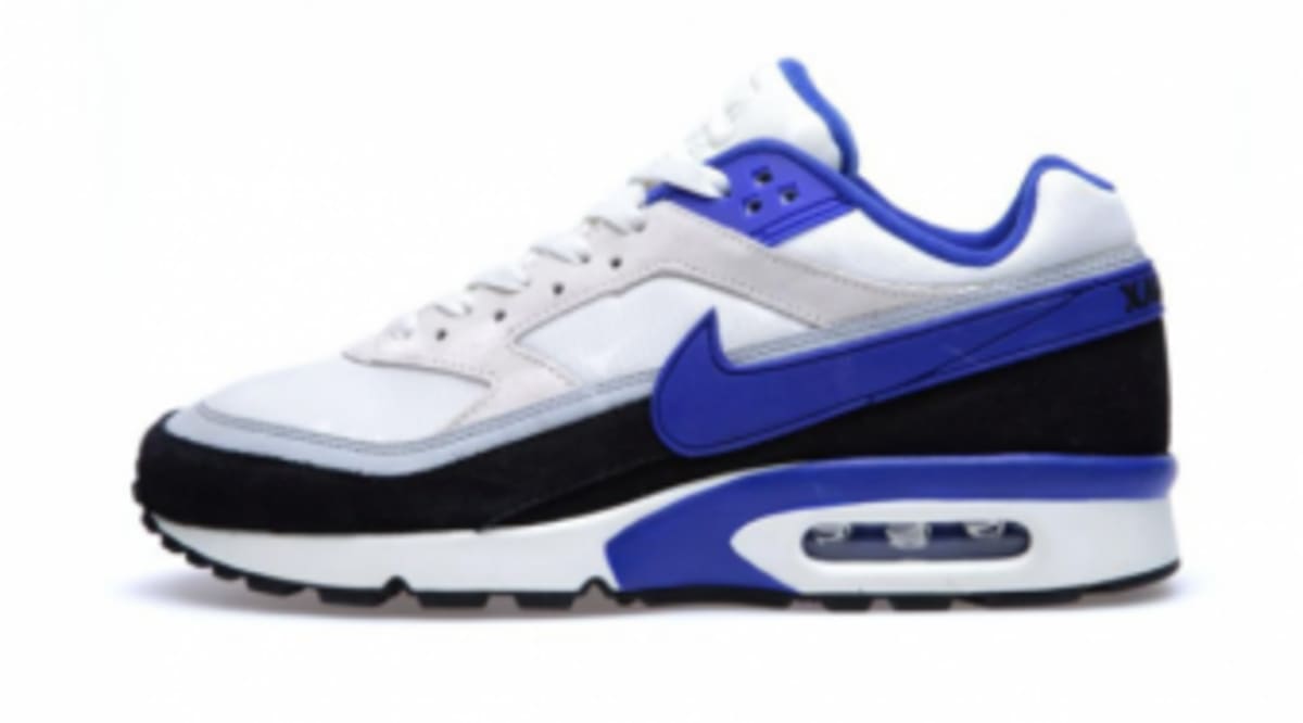 nike sail color