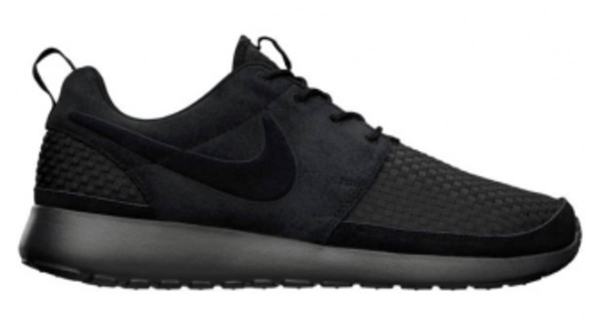 roshe run suede black