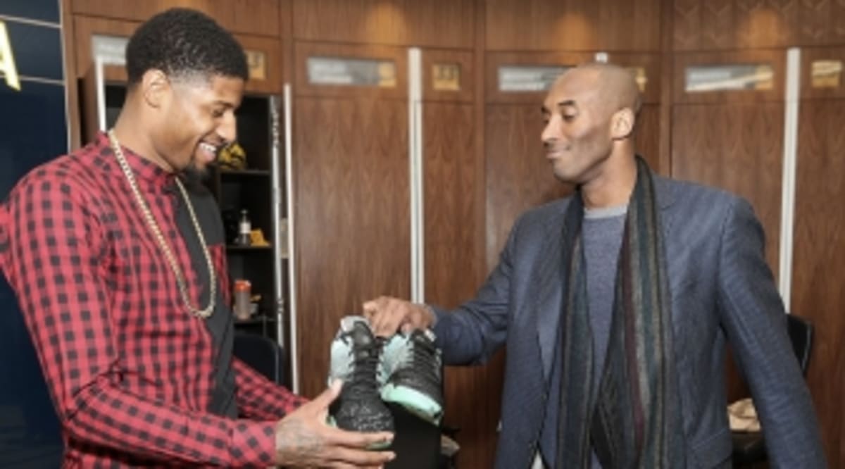 Kobe Bryant Gave Paul His Sneakers After Last Night's Game