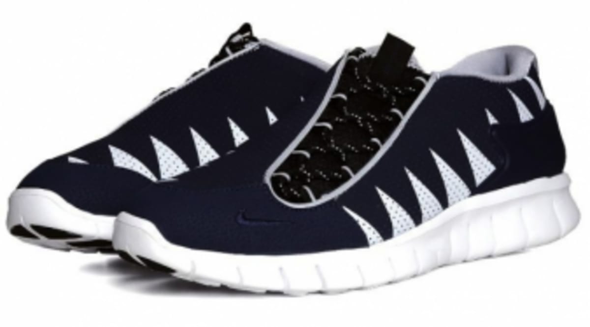 nike footscape mid